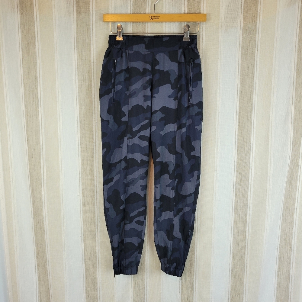 Old Navy Stretchtech Dry Quick Camo Joggers Pants Size Extra Small Blue Gray